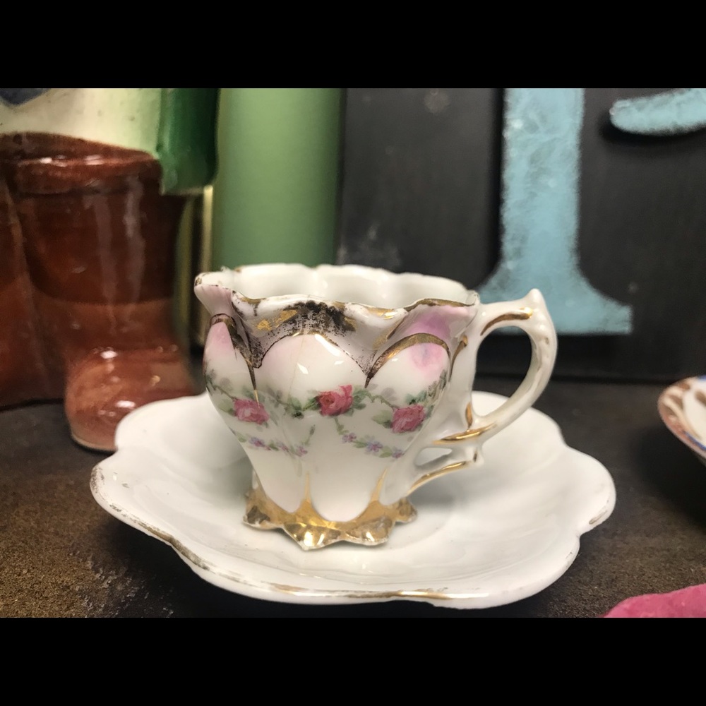 Tiny Tea cups - Picture 3 of 6